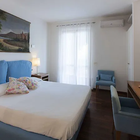 Otel Pocho 3*
