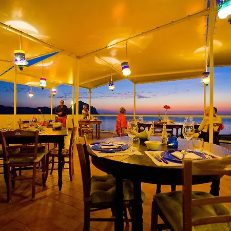 Pocho Hotel 3*